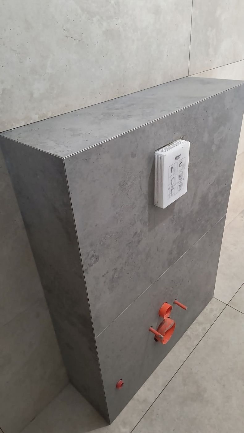 Parete attrezzata per sanitari sospesi